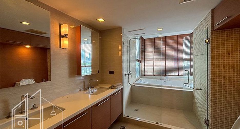 Apartment zur Miete mit 4 Zimmer in Khlong Toei, Bangkok