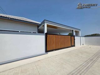 Villa en alquiler de 4 habitaciones en Bang Lamung, Chonburi