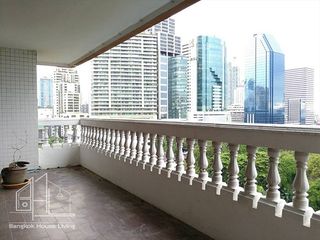 Apartment zur Miete mit 4 Zimmer in Khlong Toei, Bangkok