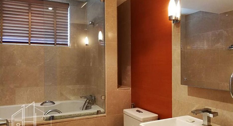Apartment zur Miete mit 4 Zimmer in Khlong Toei, Bangkok