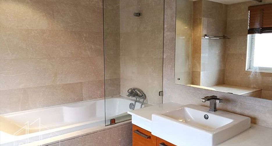 Apartment zur Miete mit 4 Zimmer in Khlong Toei, Bangkok