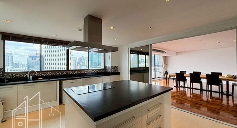 Wohnung zur Miete mit 4 Zimmer in Khlong Toei, Bangkok
