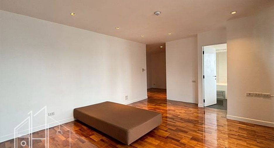 Wohnung zur Miete mit 4 Zimmer in Khlong Toei, Bangkok