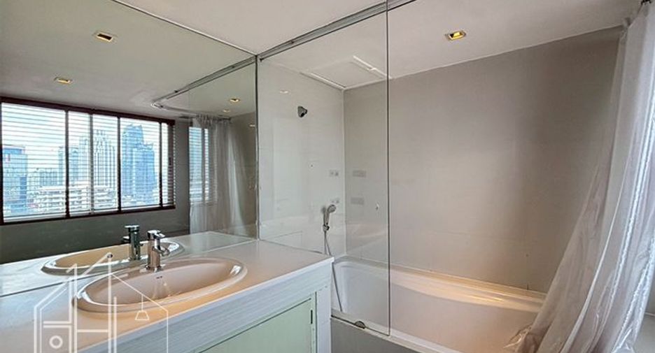 Wohnung zur Miete mit 4 Zimmer in Khlong Toei, Bangkok