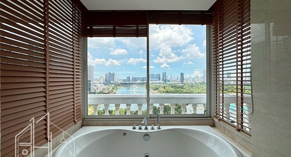 Wohnung zur Miete mit 4 Zimmer in Khlong Toei, Bangkok