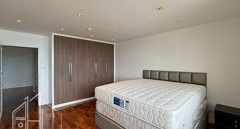 Wohnung zur Miete mit 4 Zimmer in Khlong Toei, Bangkok