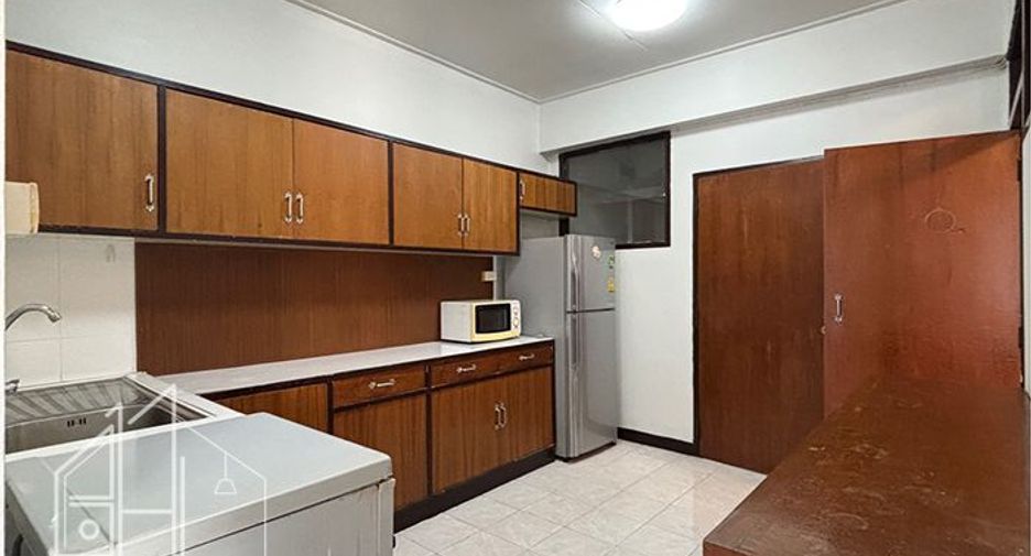For rent 2 ベッドルーム condo in Watthana, Bangkok