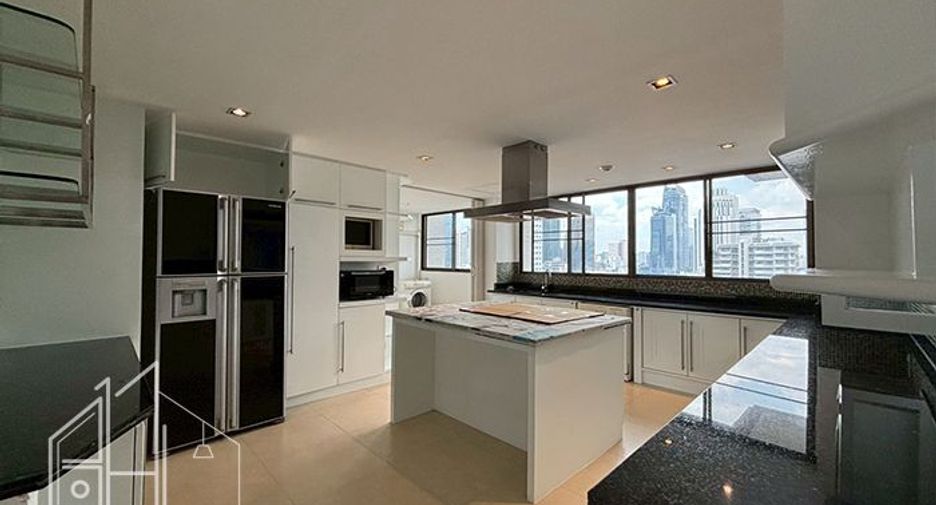 Wohnung zur Miete mit 4 Zimmer in Khlong Toei, Bangkok