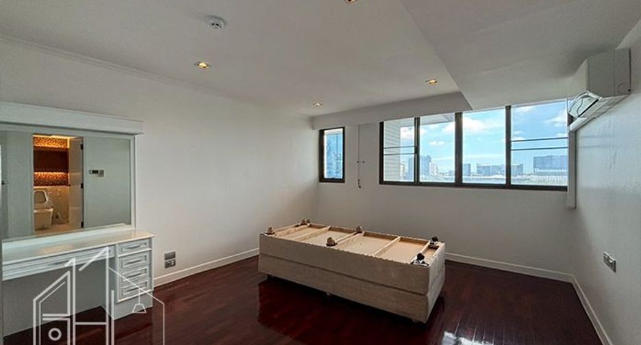 Wohnung zur Miete mit 4 Zimmer in Khlong Toei, Bangkok