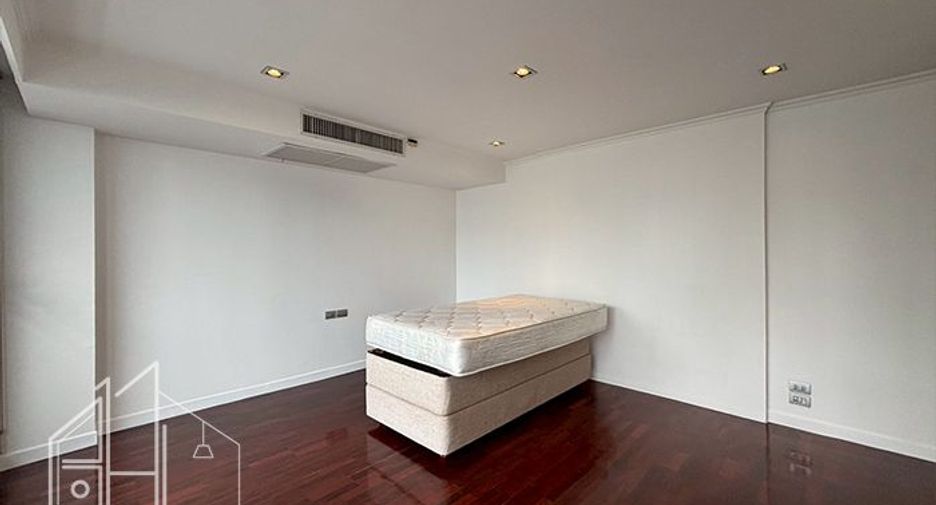 Wohnung zur Miete mit 4 Zimmer in Khlong Toei, Bangkok