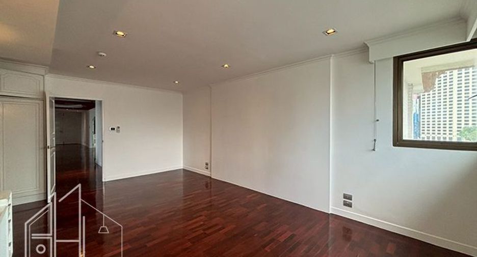 Wohnung zur Miete mit 4 Zimmer in Khlong Toei, Bangkok