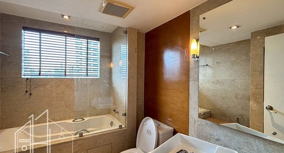 Wohnung zur Miete mit 4 Zimmer in Khlong Toei, Bangkok