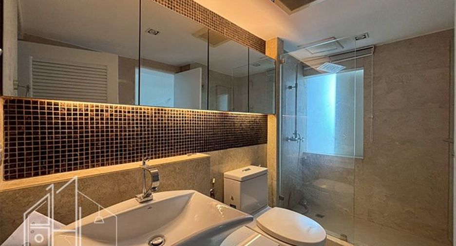 Wohnung zur Miete mit 4 Zimmer in Khlong Toei, Bangkok