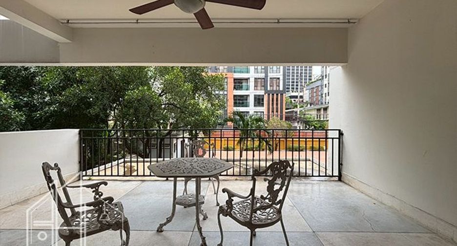 For rent 3 ベッドルーム condo in Watthana, Bangkok