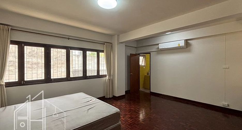 For rent 3 ベッドルーム condo in Watthana, Bangkok