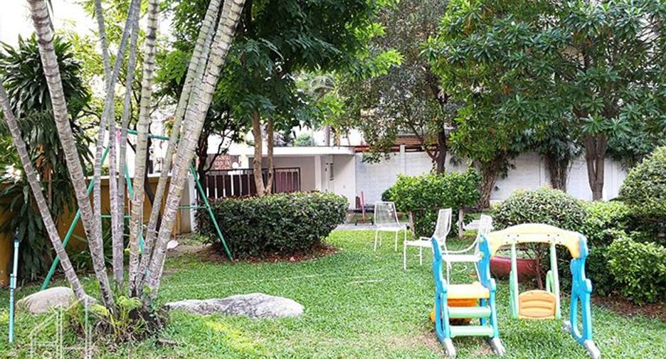 For rent 3 ベッドルーム condo in Watthana, Bangkok