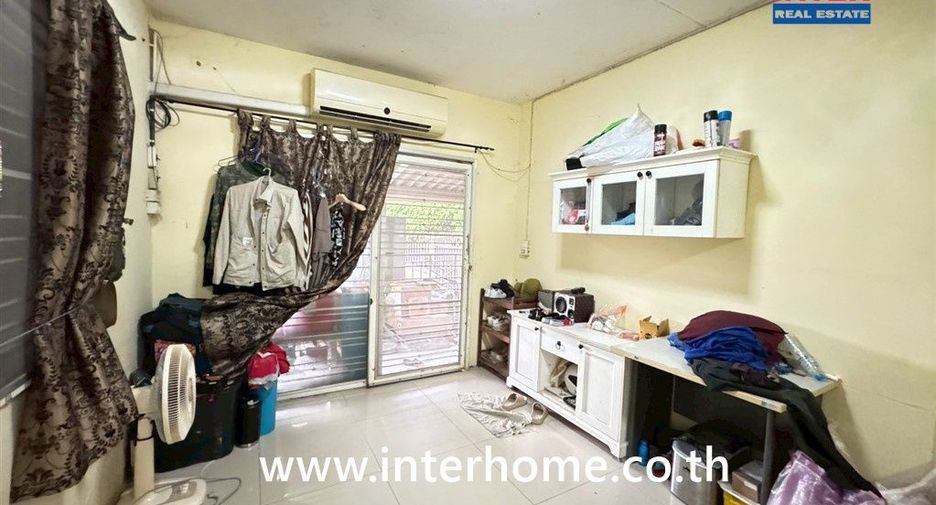 Reihenhaus zum Kauf mit 3 Zimmer in Bang Yai, Nonthaburi