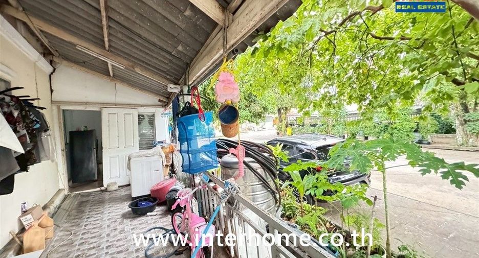 Reihenhaus zum Kauf mit 3 Zimmer in Bang Yai, Nonthaburi