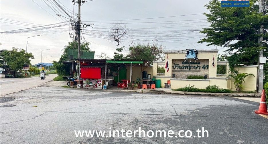 Reihenhaus zum Kauf mit 3 Zimmer in Bang Yai, Nonthaburi