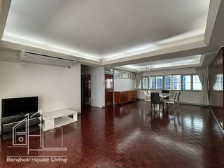 For rent 3 bedrooms condo in Watthana, Bangkok