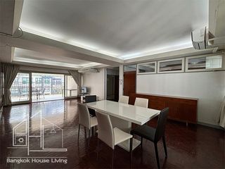 For rent 3 bedrooms condo in Watthana, Bangkok