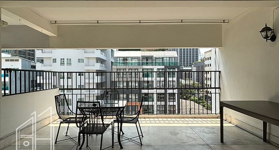 For rent 3 ベッドルーム condo in Watthana, Bangkok