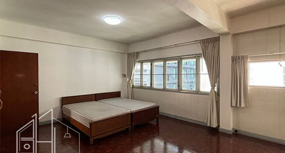 For rent 3 ベッドルーム condo in Watthana, Bangkok