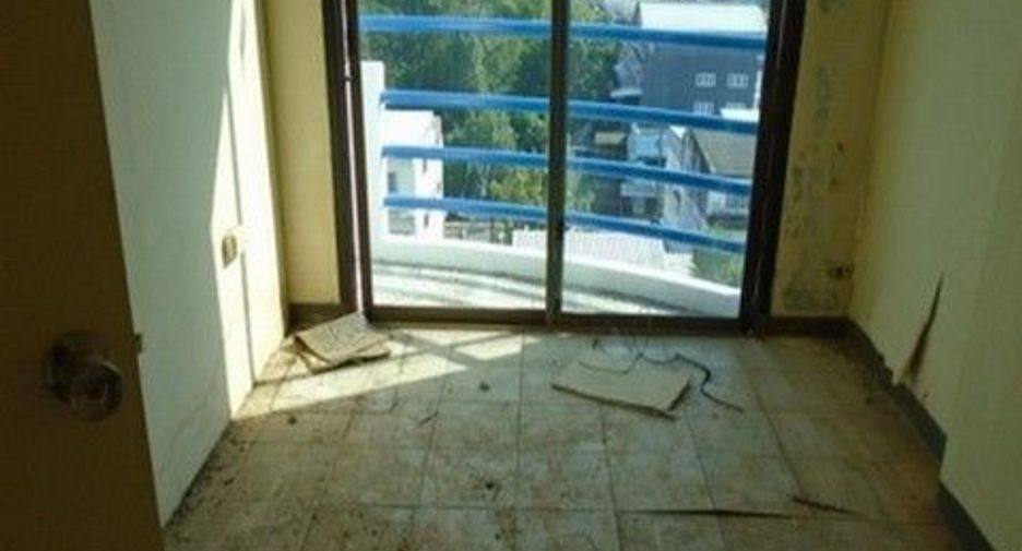 For sale 1 bed condo in Mueang Nong Khai, Nong Khai