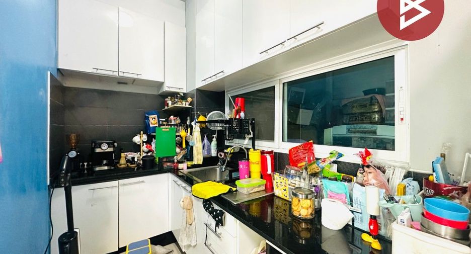 For sale 2 bedrooms townhouse in Bang Khae, Bangkok