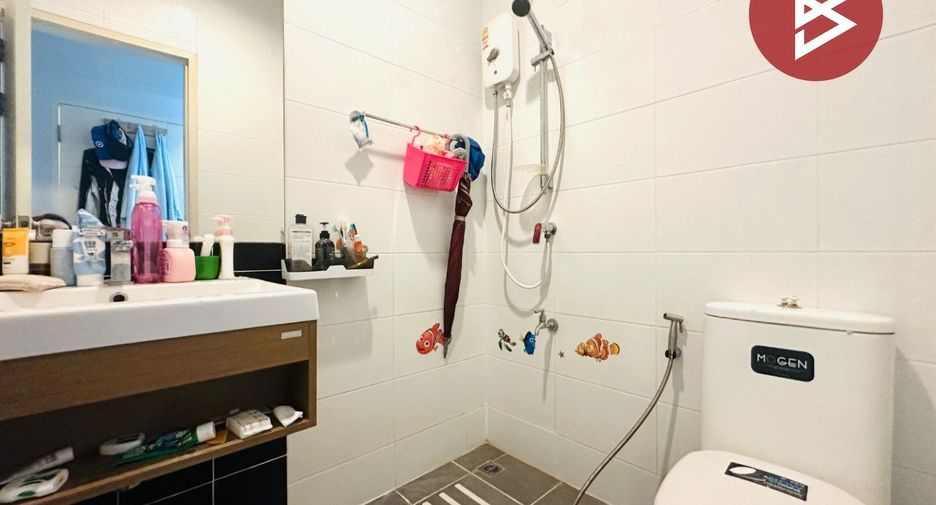 For sale 2 bedrooms townhouse in Bang Khae, Bangkok