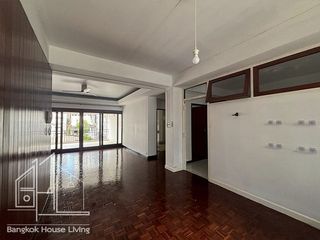 出租 2 卧室 公寓式住宅 在 Watthana, 曼谷