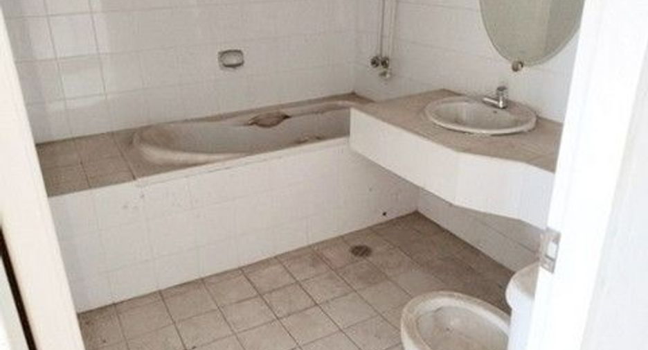 For sale 1 bed condo in Mueang Nong Khai, Nong Khai
