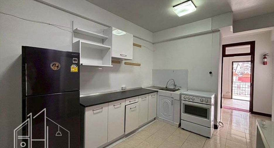 For rent 2 ベッドルーム condo in Watthana, Bangkok