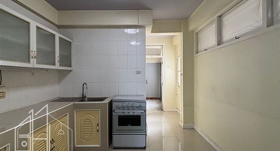 For rent 3 ベッドルーム apartment in Watthana, Bangkok