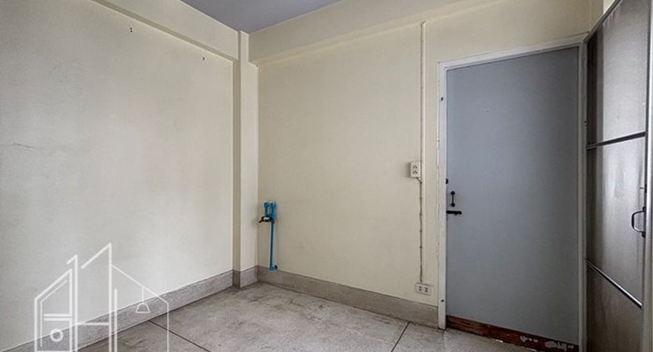 For rent 3 ベッドルーム apartment in Watthana, Bangkok