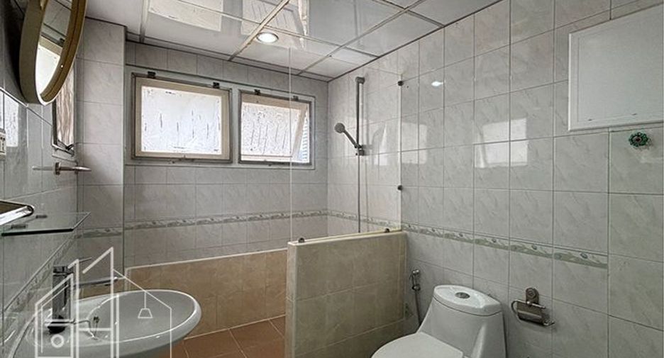 For rent 3 ベッドルーム apartment in Watthana, Bangkok