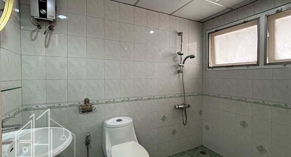 For rent 3 ベッドルーム apartment in Watthana, Bangkok