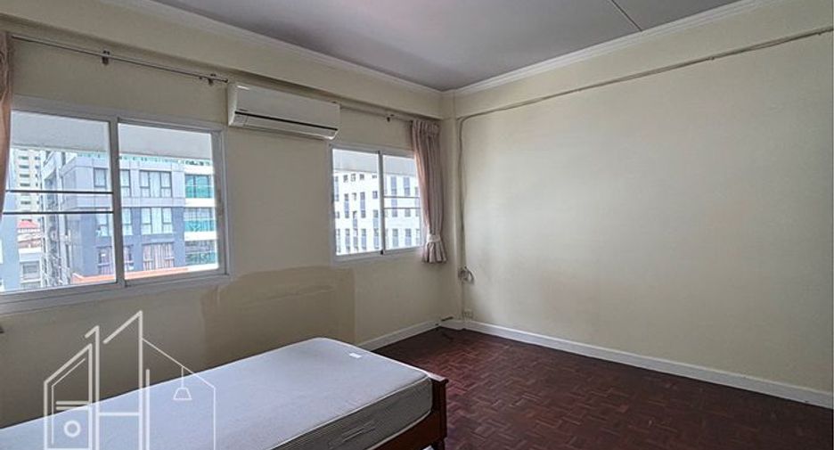 For rent 3 ベッドルーム apartment in Watthana, Bangkok