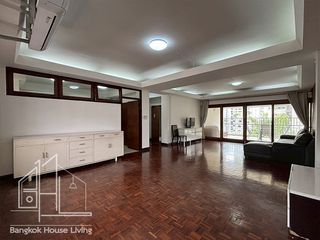À louer 3 chambres appartement à Watthana, Bangkok