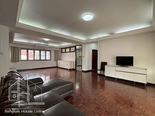 À louer 3 chambres appartement à Watthana, Bangkok