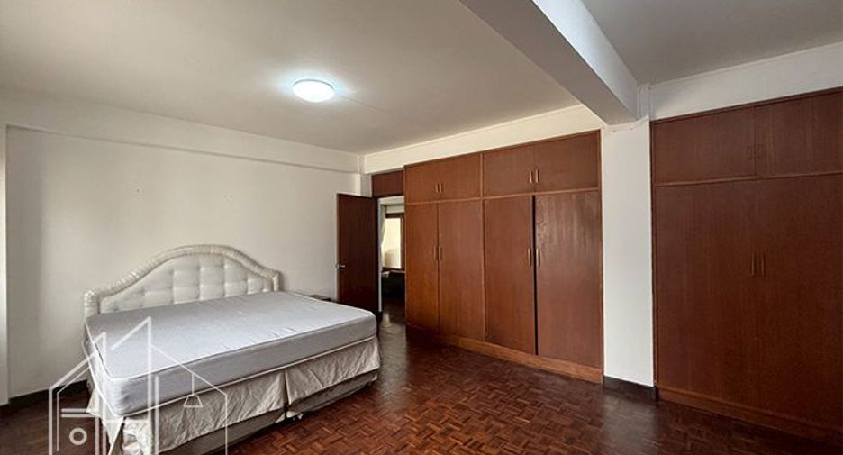 For rent 3 ベッドルーム apartment in Watthana, Bangkok