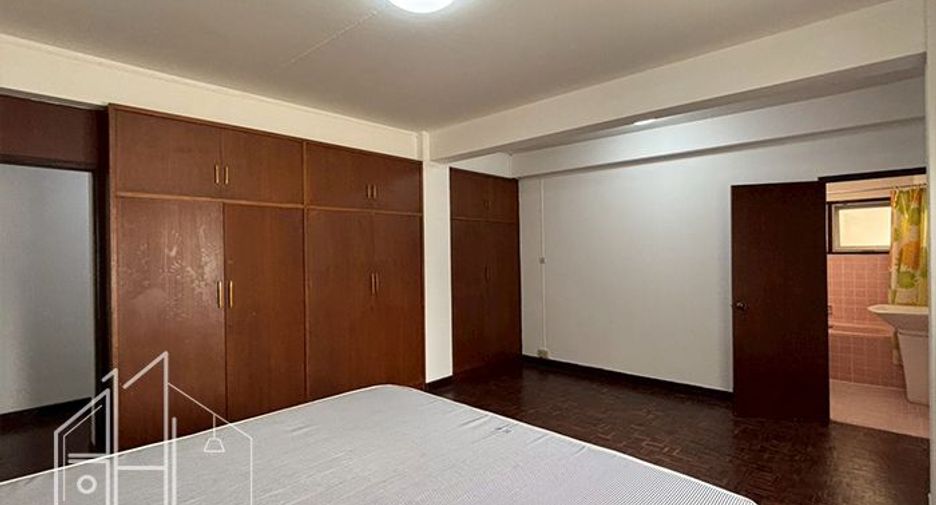 For rent 3 ベッドルーム apartment in Watthana, Bangkok