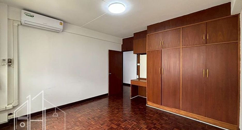 For rent 3 ベッドルーム apartment in Watthana, Bangkok