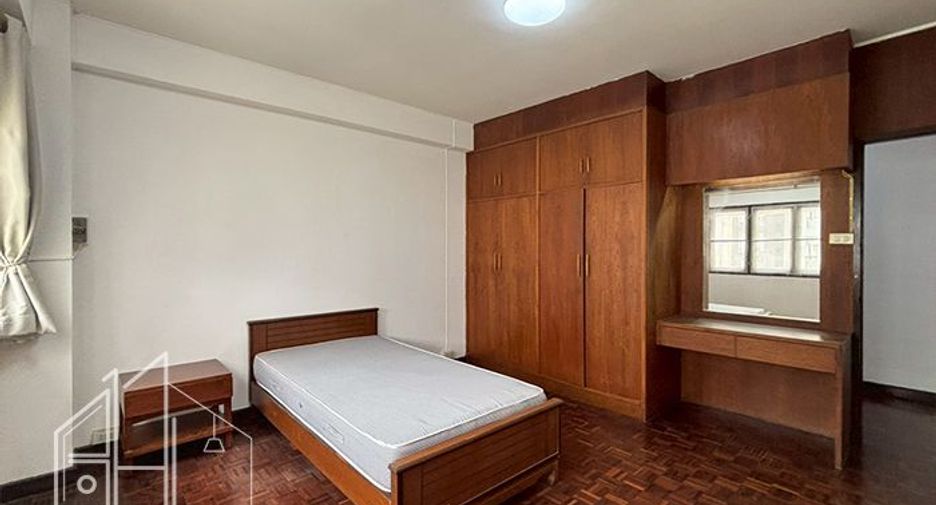 For rent 3 ベッドルーム apartment in Watthana, Bangkok