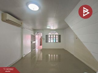 出售 2 卧室 联排别墅 在 Bang Khen, 曼谷