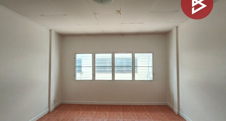 For sale 2 bedrooms townhouse in Bang Khen, Bangkok