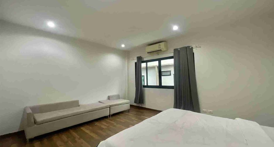 For rent 4 bedrooms house in South Pattaya, Pattaya
