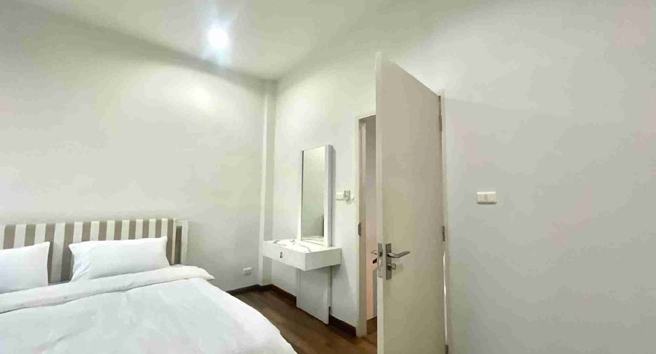 For rent 4 bedrooms house in South Pattaya, Pattaya