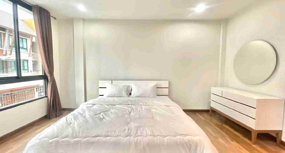 For rent 4 bedrooms house in South Pattaya, Pattaya