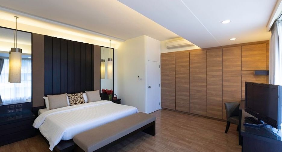 Wohnung zur Miete mit Studio in Khlong Toei, Bangkok